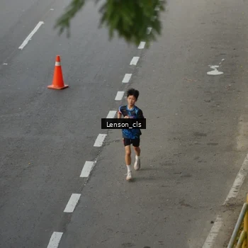 Runner Photo 7661595