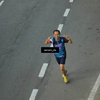 Runner Photo 7661637