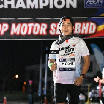Runner Photo 7661645