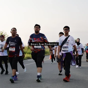Runner Photo 7661651