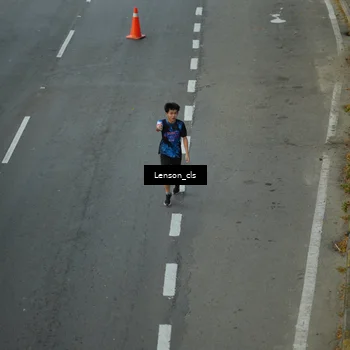 Runner Photo 7661661