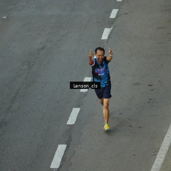 Runner Photo 7661665