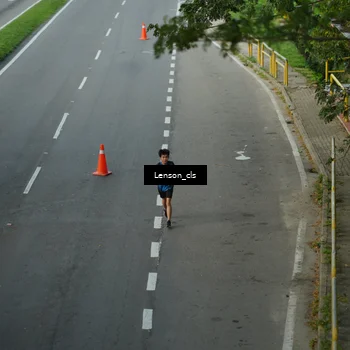 Runner Photo 7661667