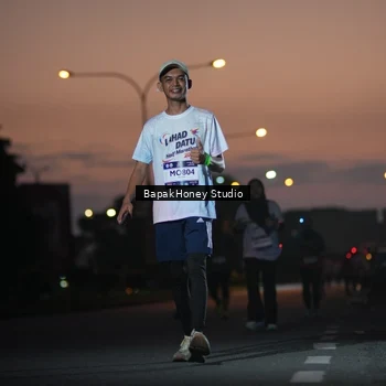Runner Photo 7661691