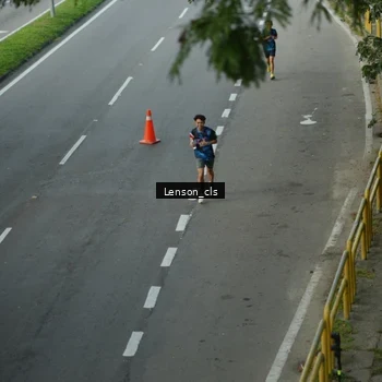 Runner Photo 7661717