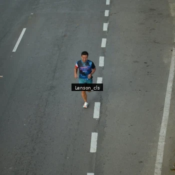 Runner Photo 7661731