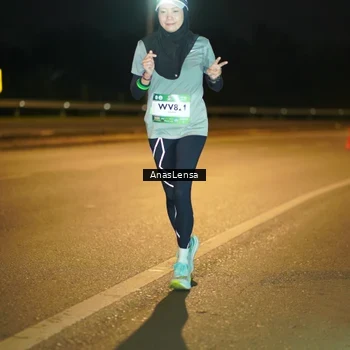 Runner Photo 7661756