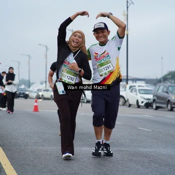 Runner Photo 7661785