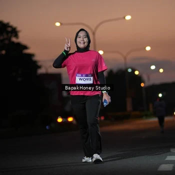 Runner Photo 7661793