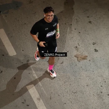 Runner Photo 7661797