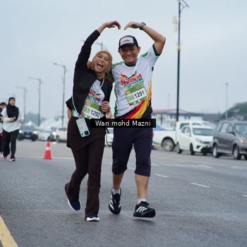 Runner Photo 7661811