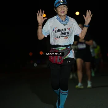 Runner Photo 7661812