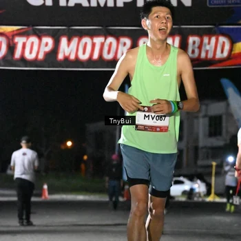 Runner Photo 7661816