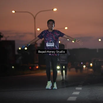 Runner Photo 7661835