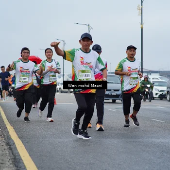 Runner Photo 7661844