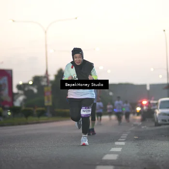 Runner Photo 7661847