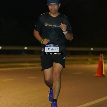 Runner Photo 7661863