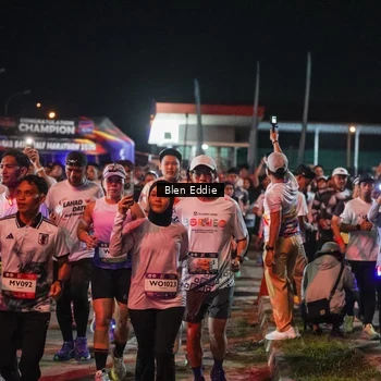Runner Photo 7661878