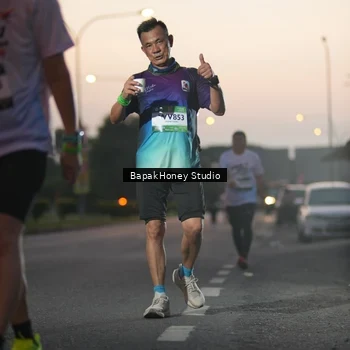 Runner Photo 7661896