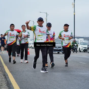 Runner Photo 7661897