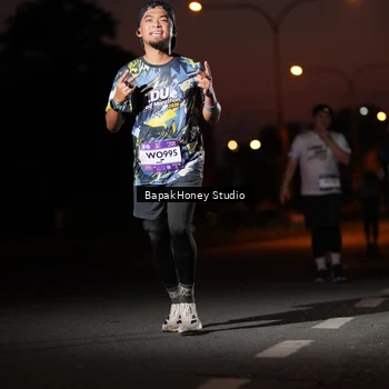 Runner Photo 7661928