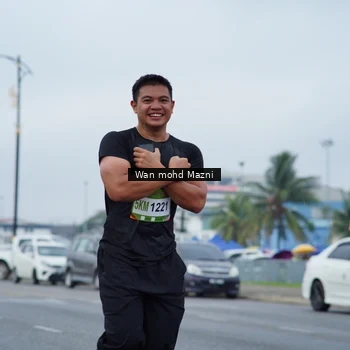 Runner Photo 7661933