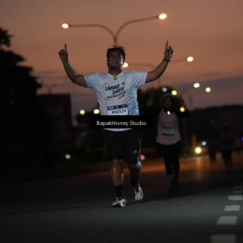Runner Photo 7661949