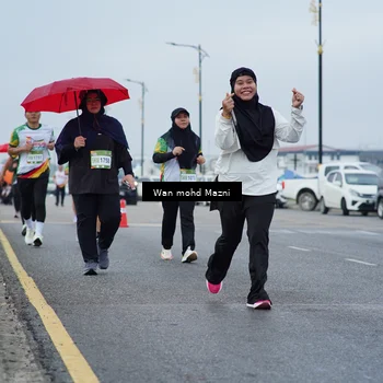 Runner Photo 7661952