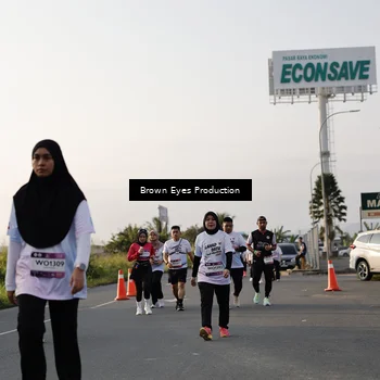 Runner Photo 7661993