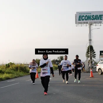 Runner Photo 7662027