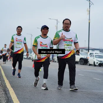 Runner Photo 7662040