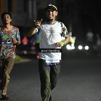 Runner Photo 7662051