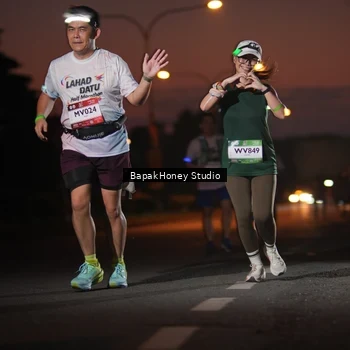 Runner Photo 7662054