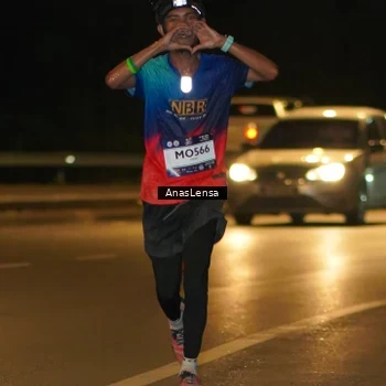 Runner Photo 7662084