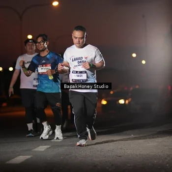 Runner Photo 7662102
