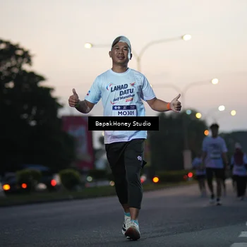 Runner Photo 7662145