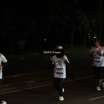 Runner Photo 7662159