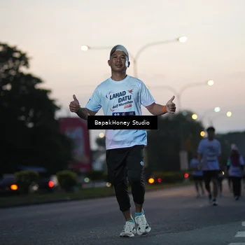 Runner Photo 7662168