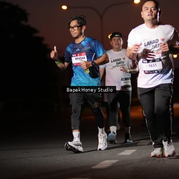 Runner Photo 7662177