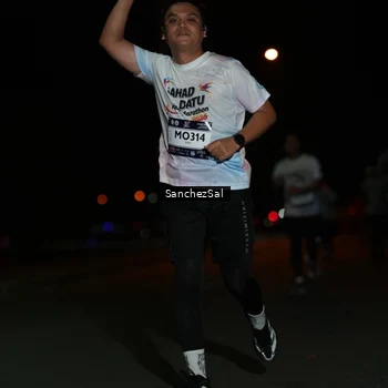 Runner Photo 7662199