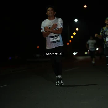 Runner Photo 7662201