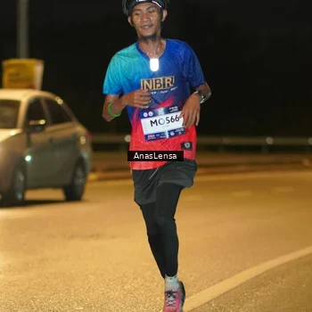 Runner Photo 7662242