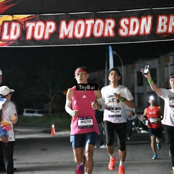 Runner Photo 7662280