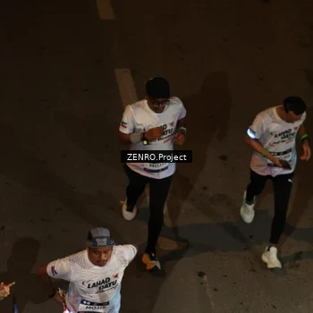 Runner Photo 7662309