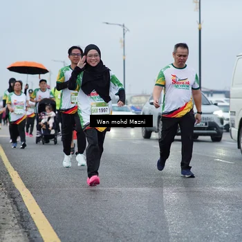 Runner Photo 7662332