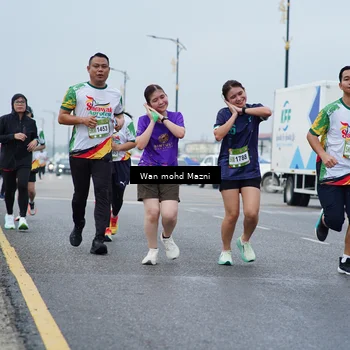 Runner Photo 7662336
