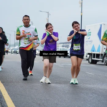 Runner Photo 7662364
