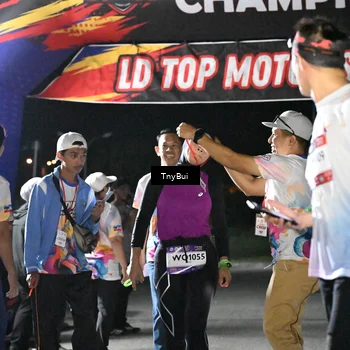 Runner Photo 7662375