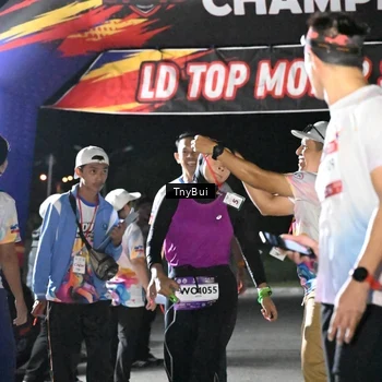 Runner Photo 7662378