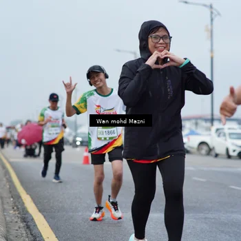 Runner Photo 7662406